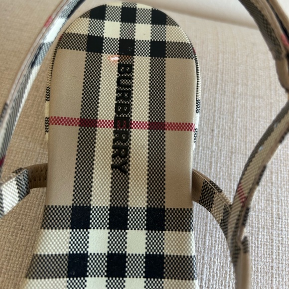 Burberry Emily Check Sandals - Picture 9 of 10